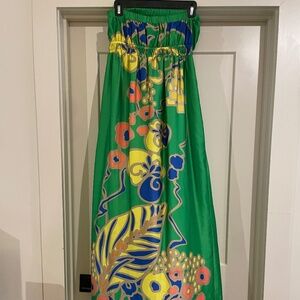 Long green dress with abstract floral motif